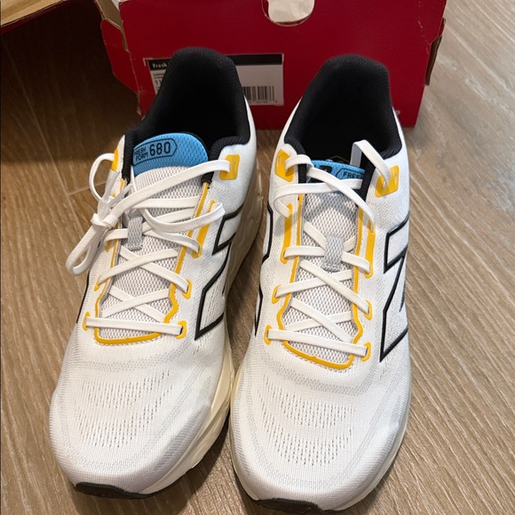 New Balance Fresh Foam 680 v8 Running Shoes – Men’s 11.5 – White/Black – NEW - Picture 2 of 8
